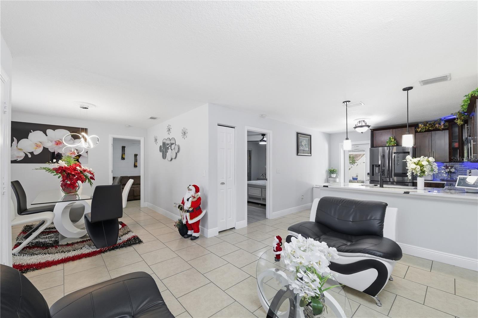 PALM RIVER VILLAGE - Residential