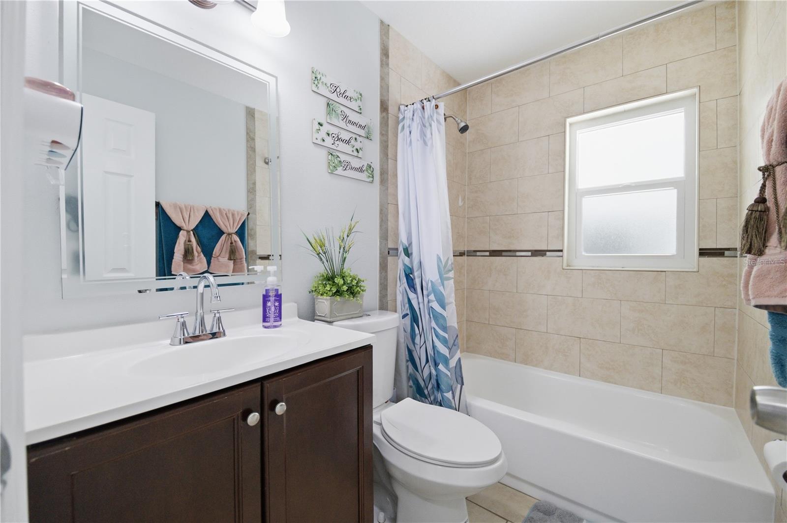 PALM RIVER VILLAGE - Residential