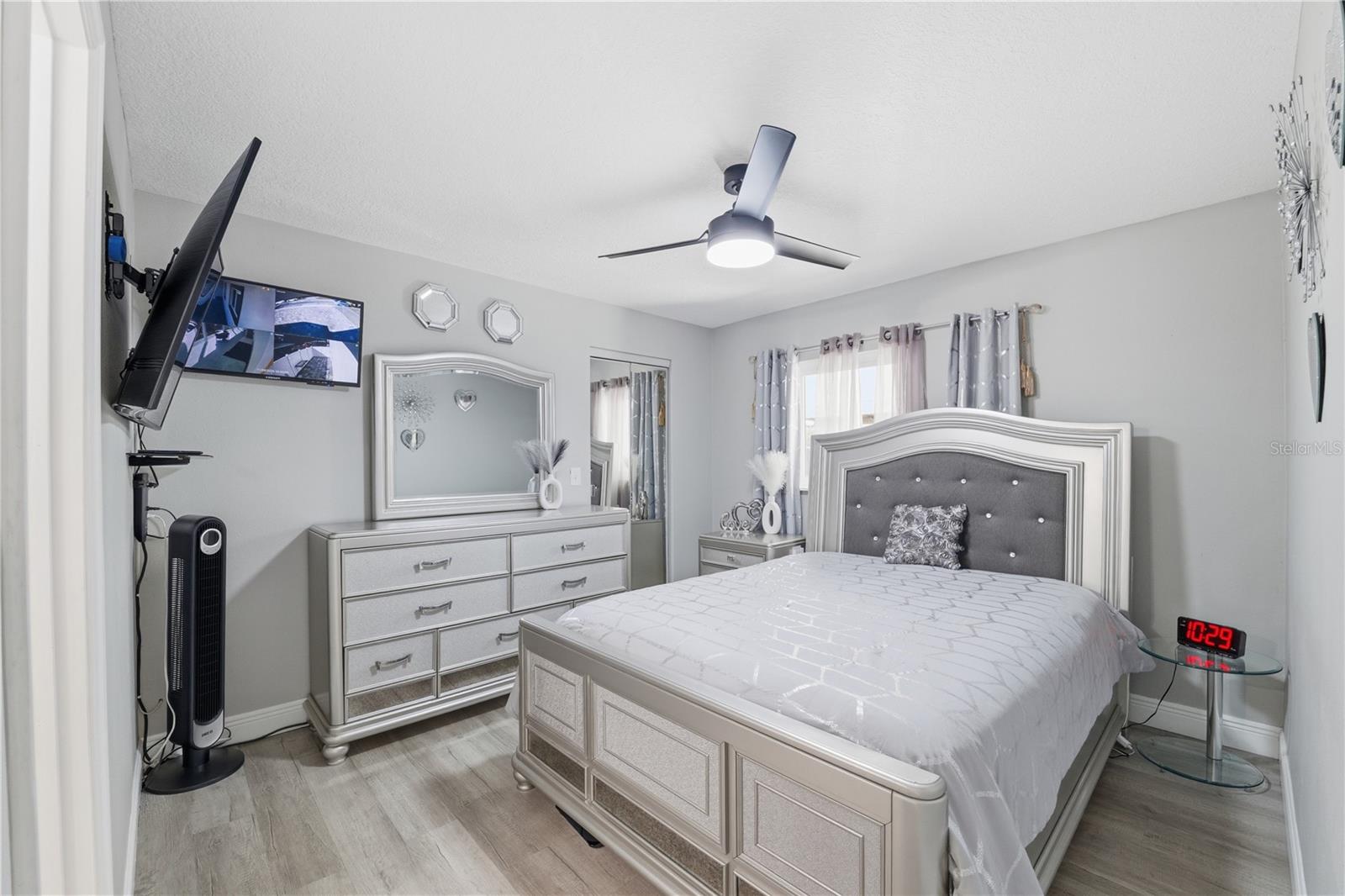 PALM RIVER VILLAGE - Residential