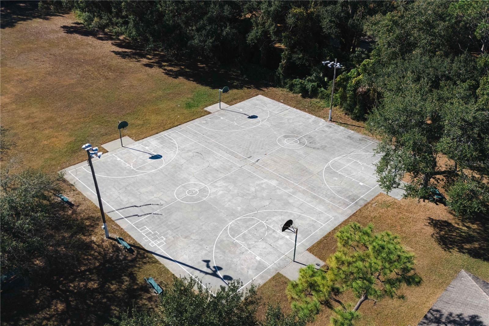 PALM RIVER VILLAGE - Residential