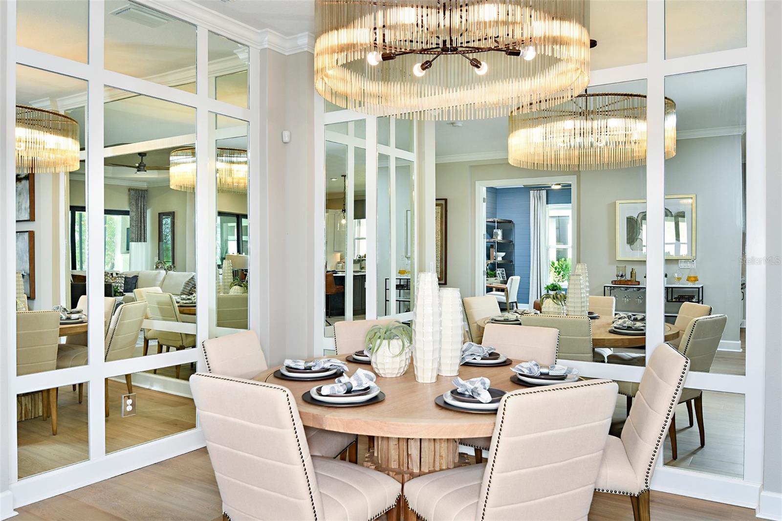 10221 SILENT NIGHT LANE