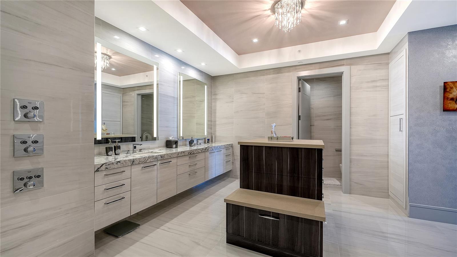 RITZ-CARLTON RESIDENCES, SARASOTA - Residential