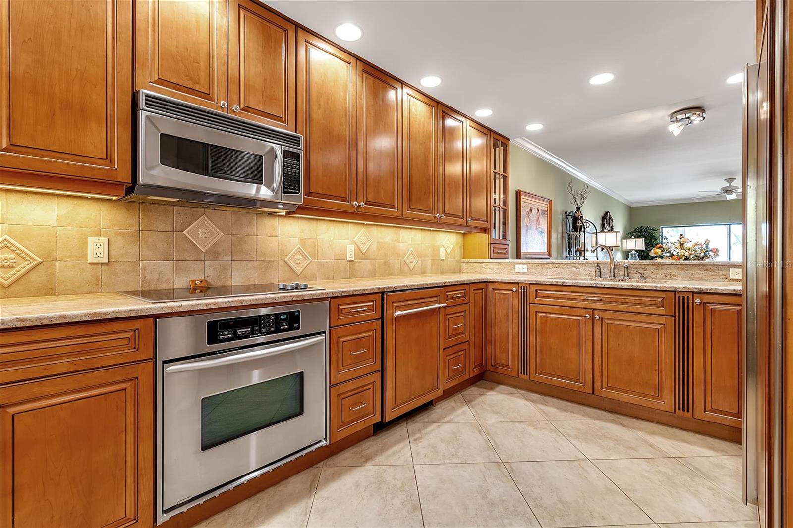 MARINERS COVE I - Residential