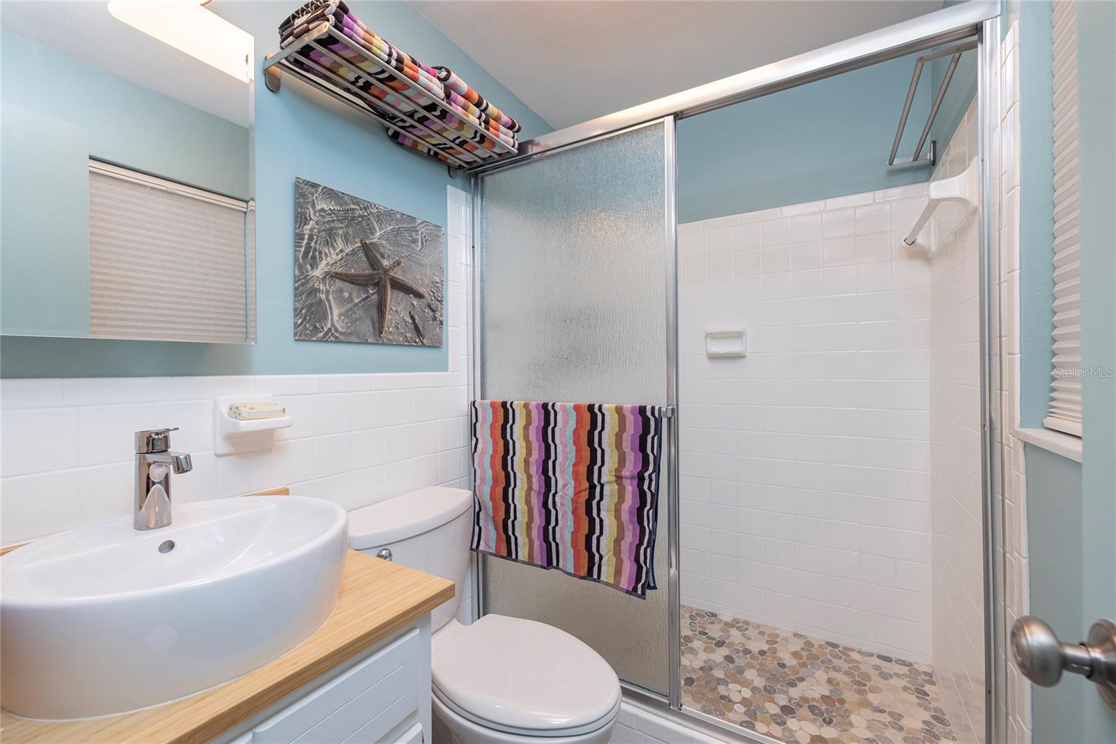 DOUGLAS ARMS - Residential