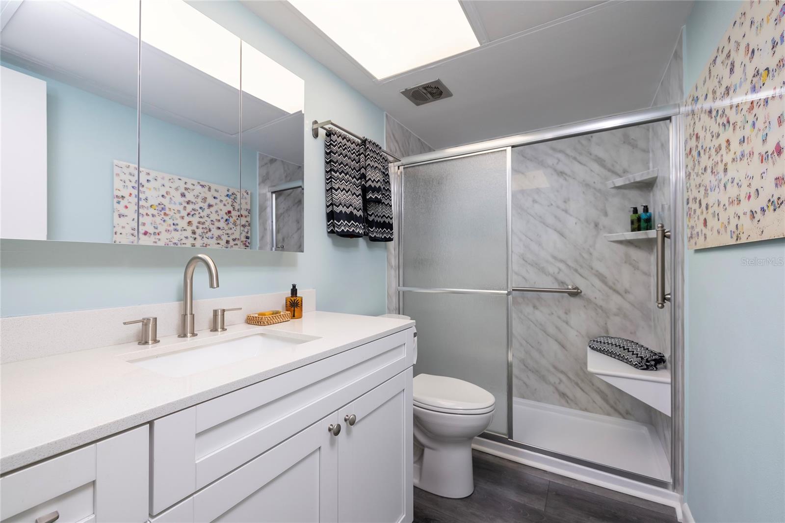 DOUGLAS ARMS - Residential