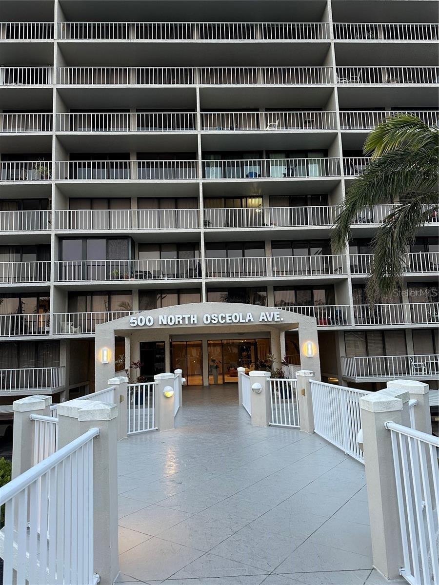 HARBOR BLUFFS WATERFRONT CONDO - Residential