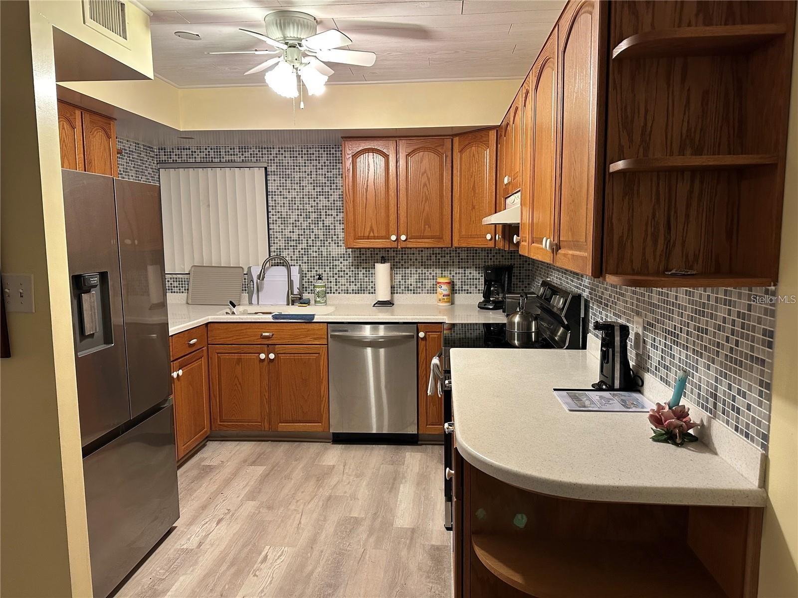 HARBOR BLUFFS WATERFRONT CONDO - Residential