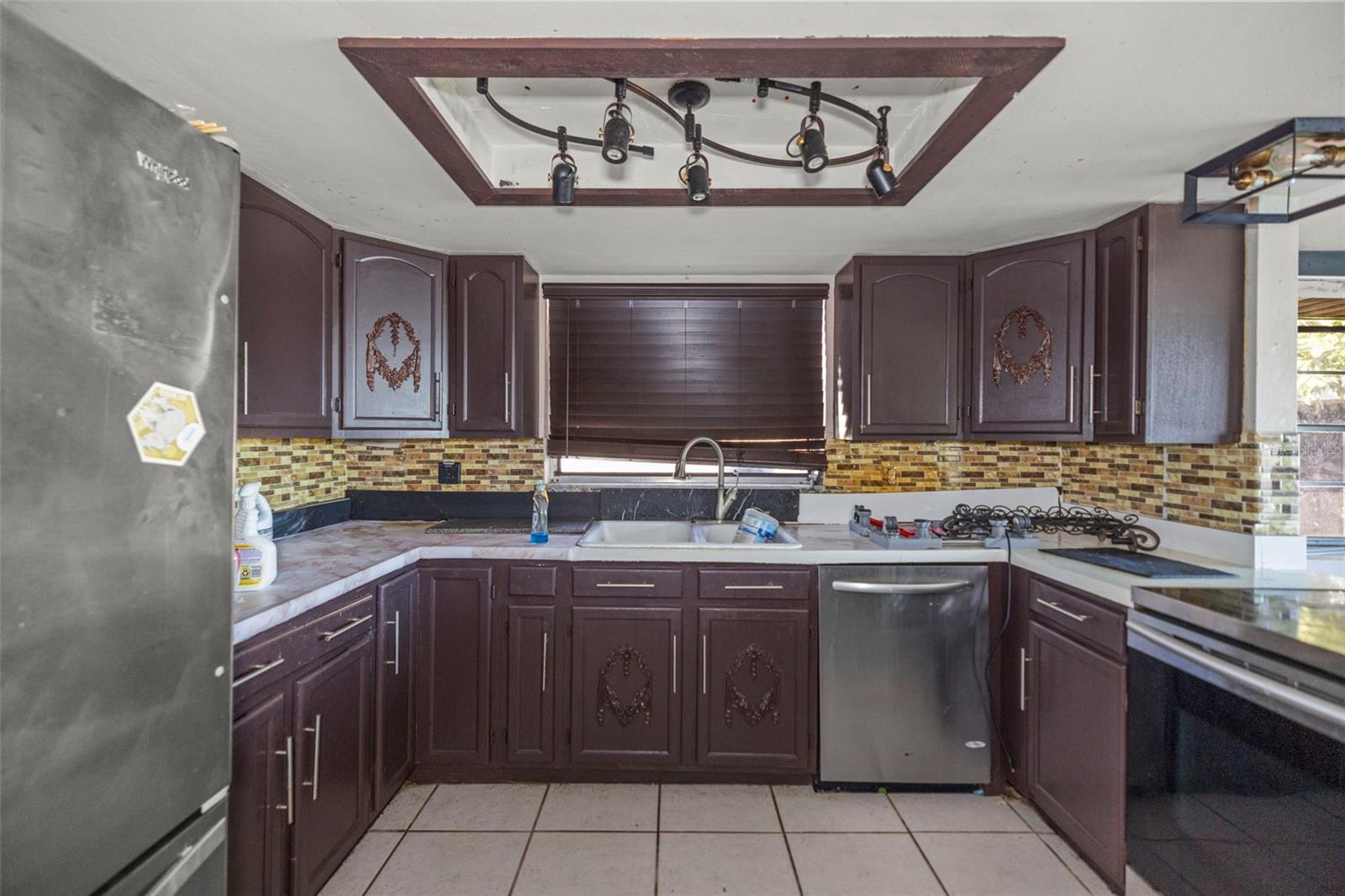 HOLIDAY LAKE ESTATES - Residential