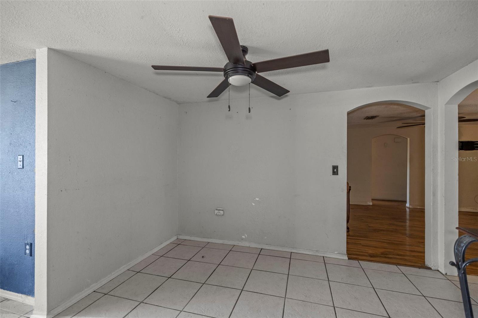 3931 HOLIDAY LAKE DRIVE