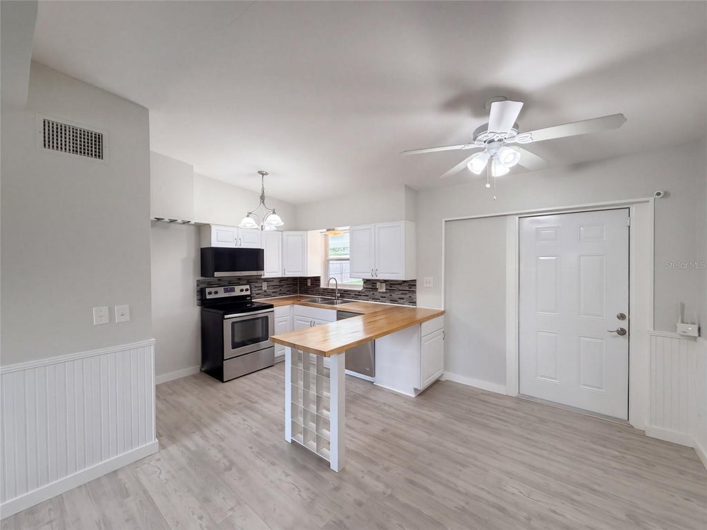 Photo of 1371 Jeffords Street, Clearwater, FL 33756 (MLS # O6449414)