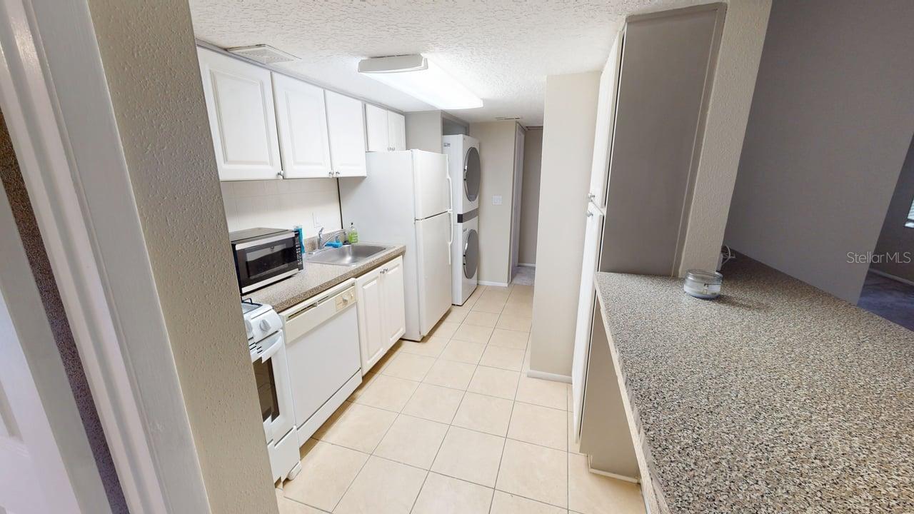 WATERSIDE AT CRANES ROOST A CONDO COMMUNITY - Residential