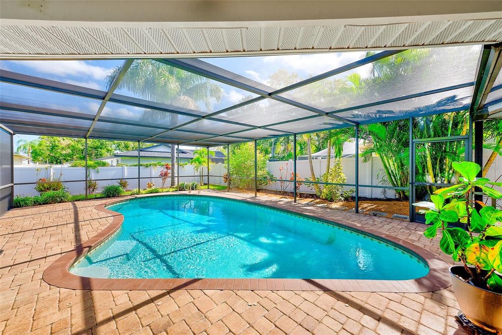 Photo of 1851 Del Robles Terrace, Clearwater, FL 33764 (MLS # TB8443697)