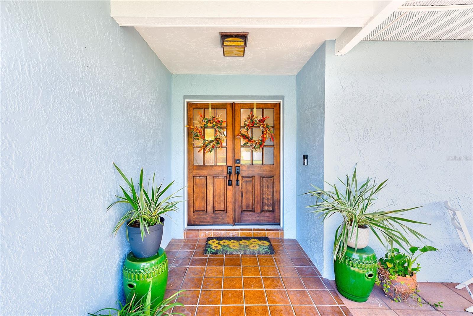 DEL ROBLES - Residential