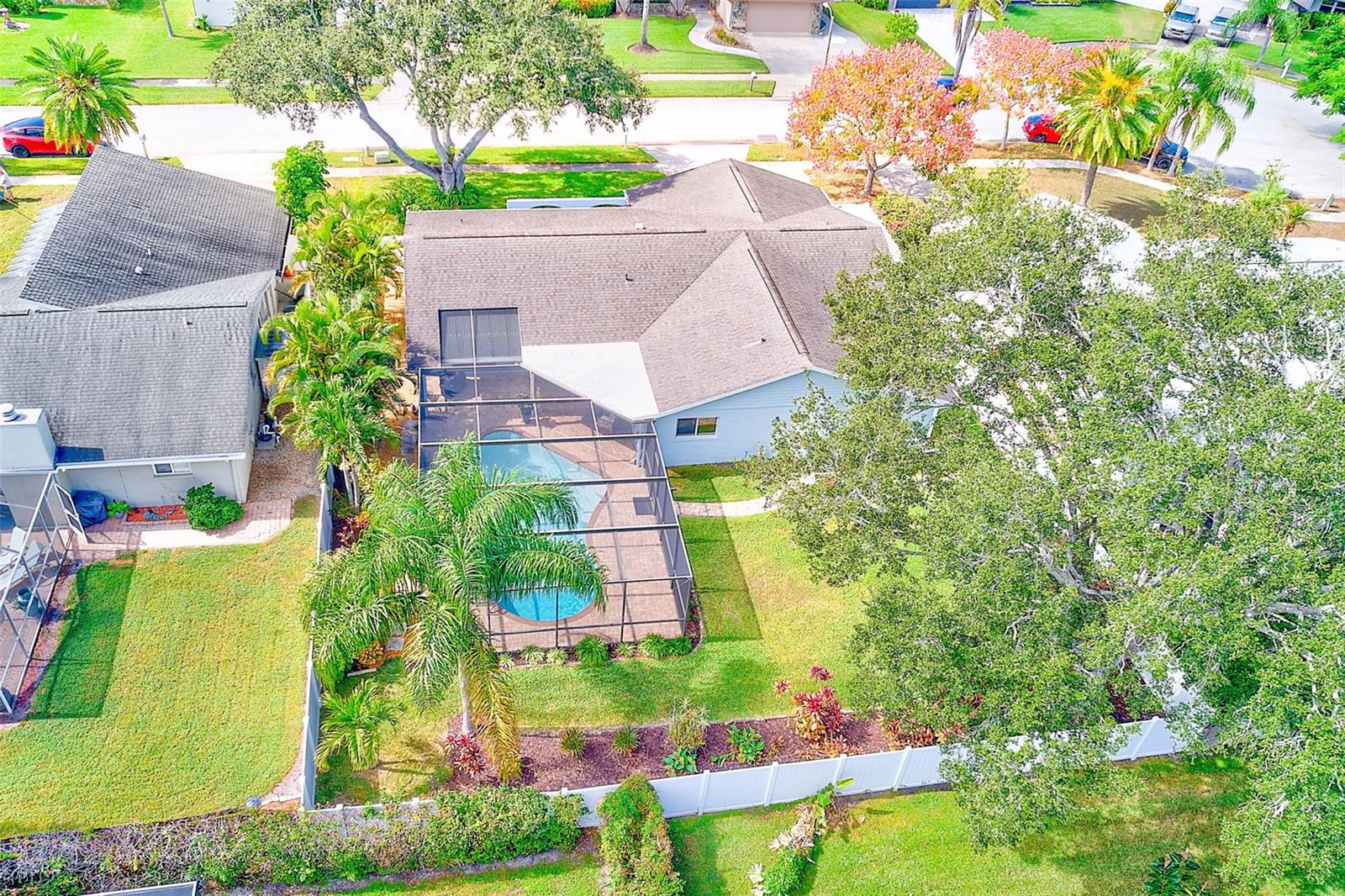 DEL ROBLES - Residential