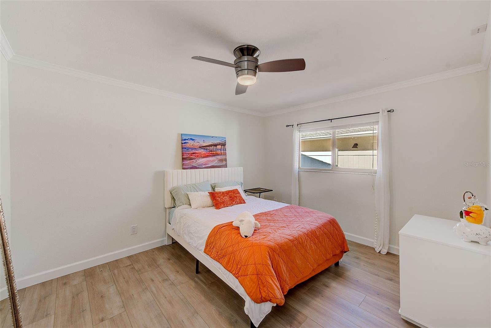 DEL ROBLES - Residential