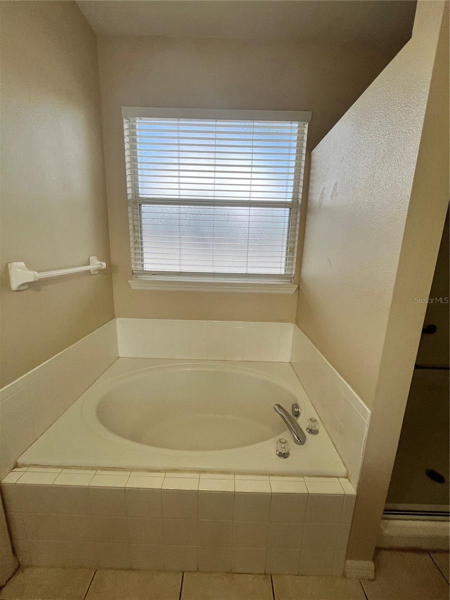 PARKSIDE AT ERROL ESTATES SUB - Residential