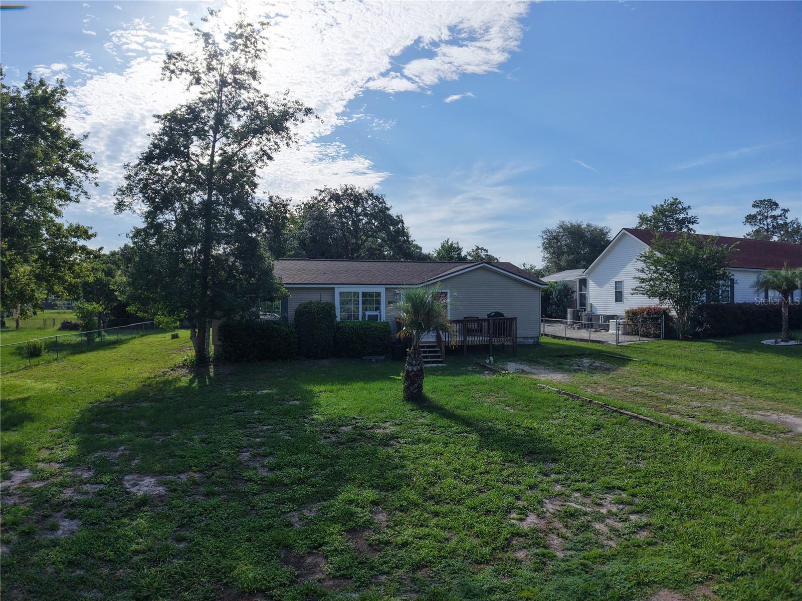 Charming 3-bedroom, 2-bath modular home located in the heart of Homosassa. New roof in 2023! This well-maintained home offers a spacious layout and is just a short drive to Homosassa Springs, the Homosassa River, and the Gulf of Mexico. Enjoy all that Florida’s Nature Coast has to offer—boating, fishing, kayaking, and local wildlife. Conveniently located near shopping, dining, and recreation. Perfect for a primary residence, seasonal retreat, or investment opportunity.
