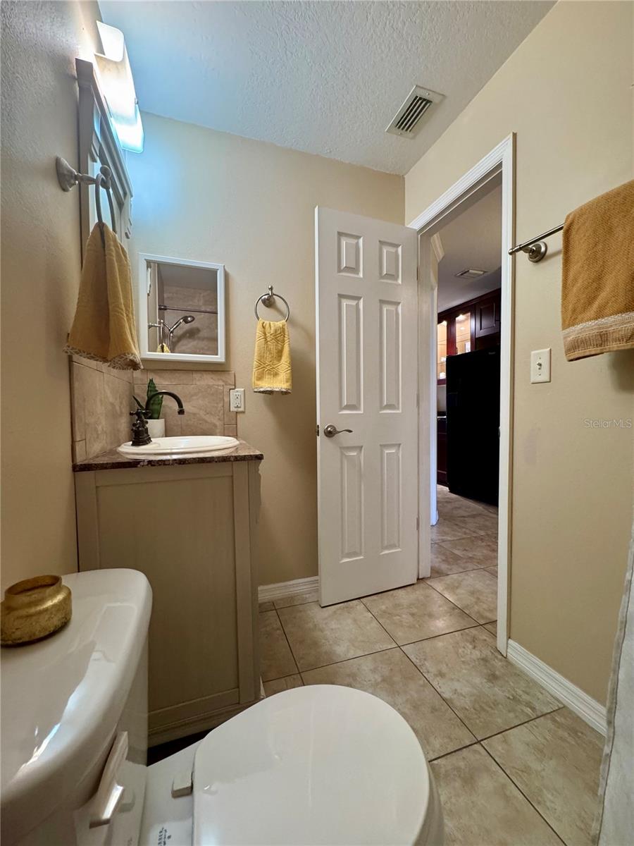 TOWN APTS CONDO - Residential Lease