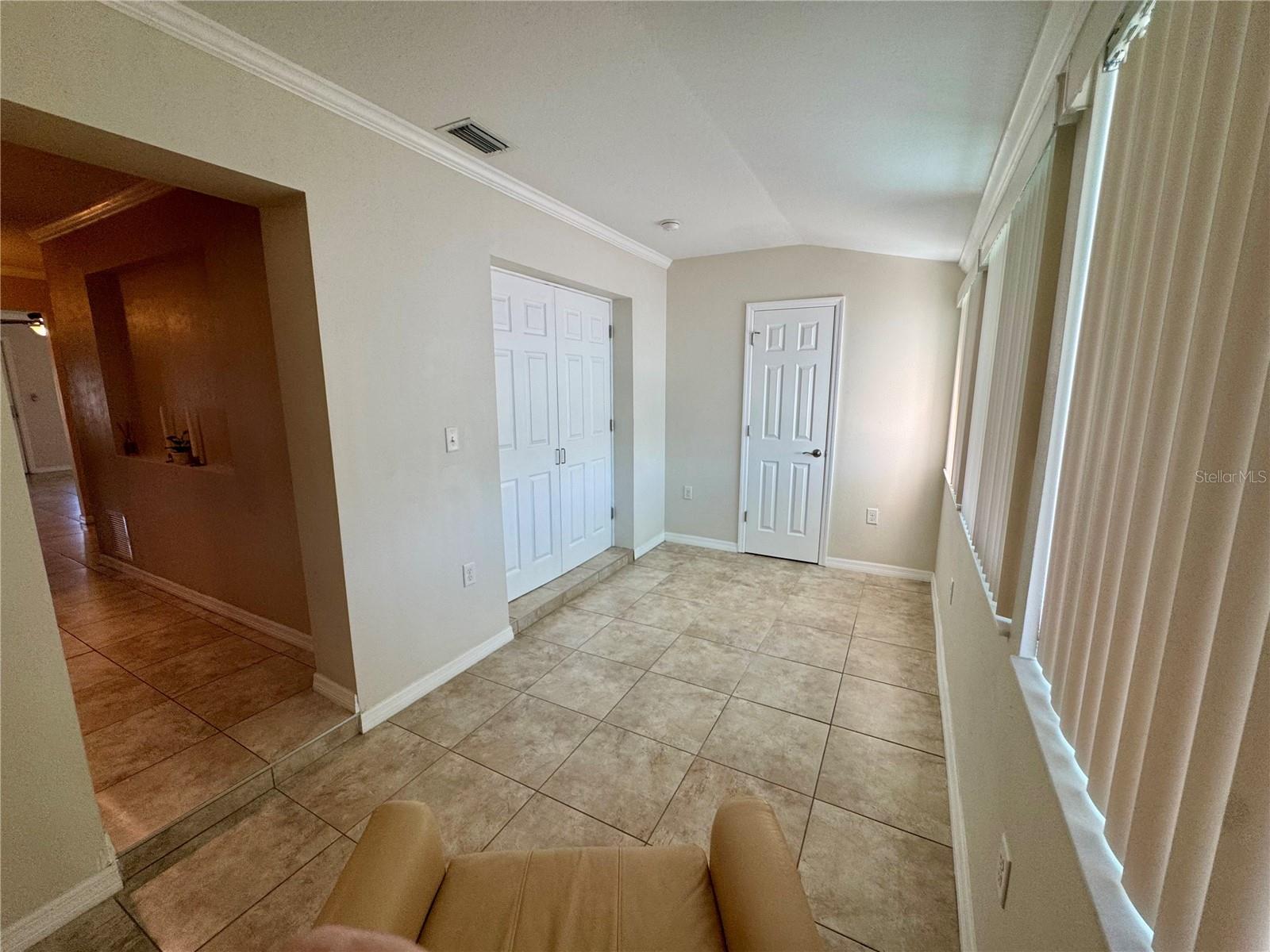 TOWN APTS CONDO - Residential Lease