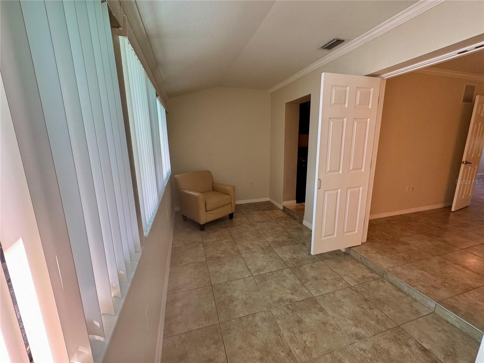 TOWN APTS CONDO - Residential Lease