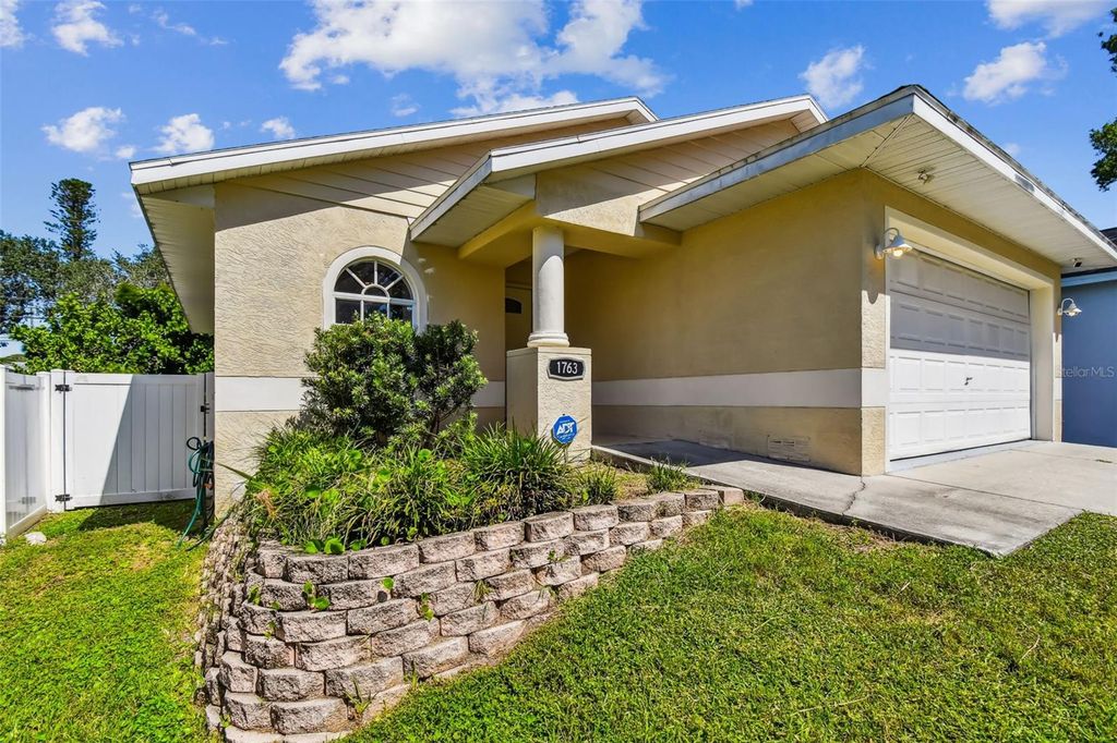 Photo of 1763 Montana Avenue NE, St Petersburg, FL 33703 (MLS # TB8428199)