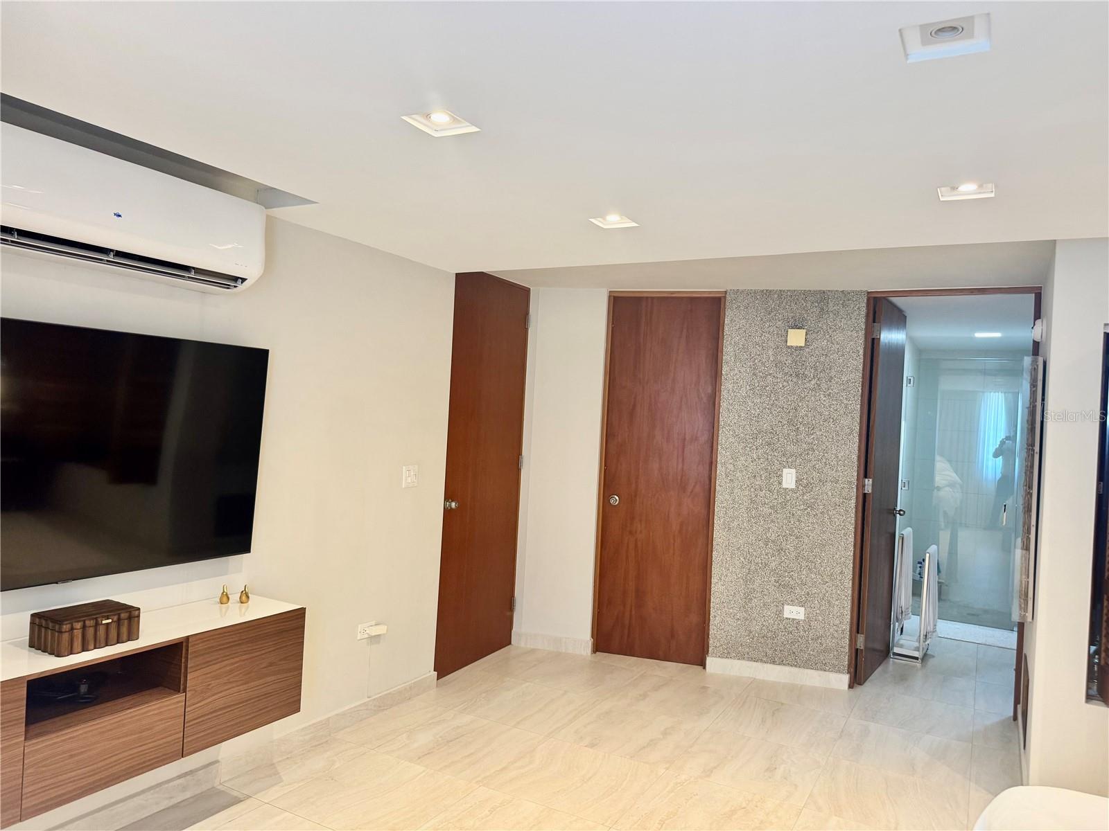 URB. OCEAN FOREST - Residential