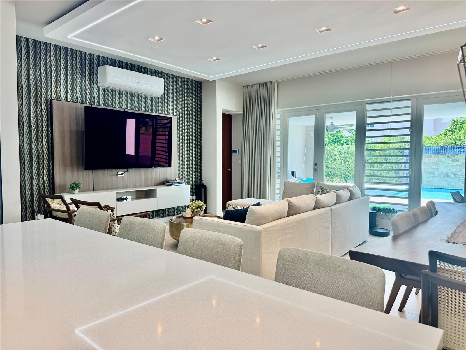 URB. OCEAN FOREST - Residential