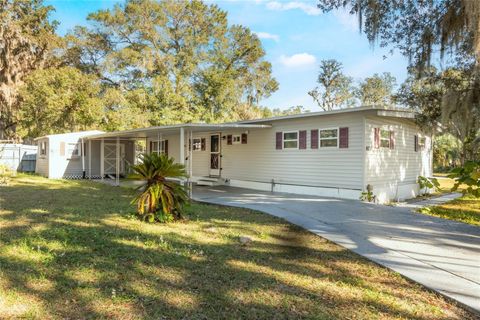 A home in DELAND