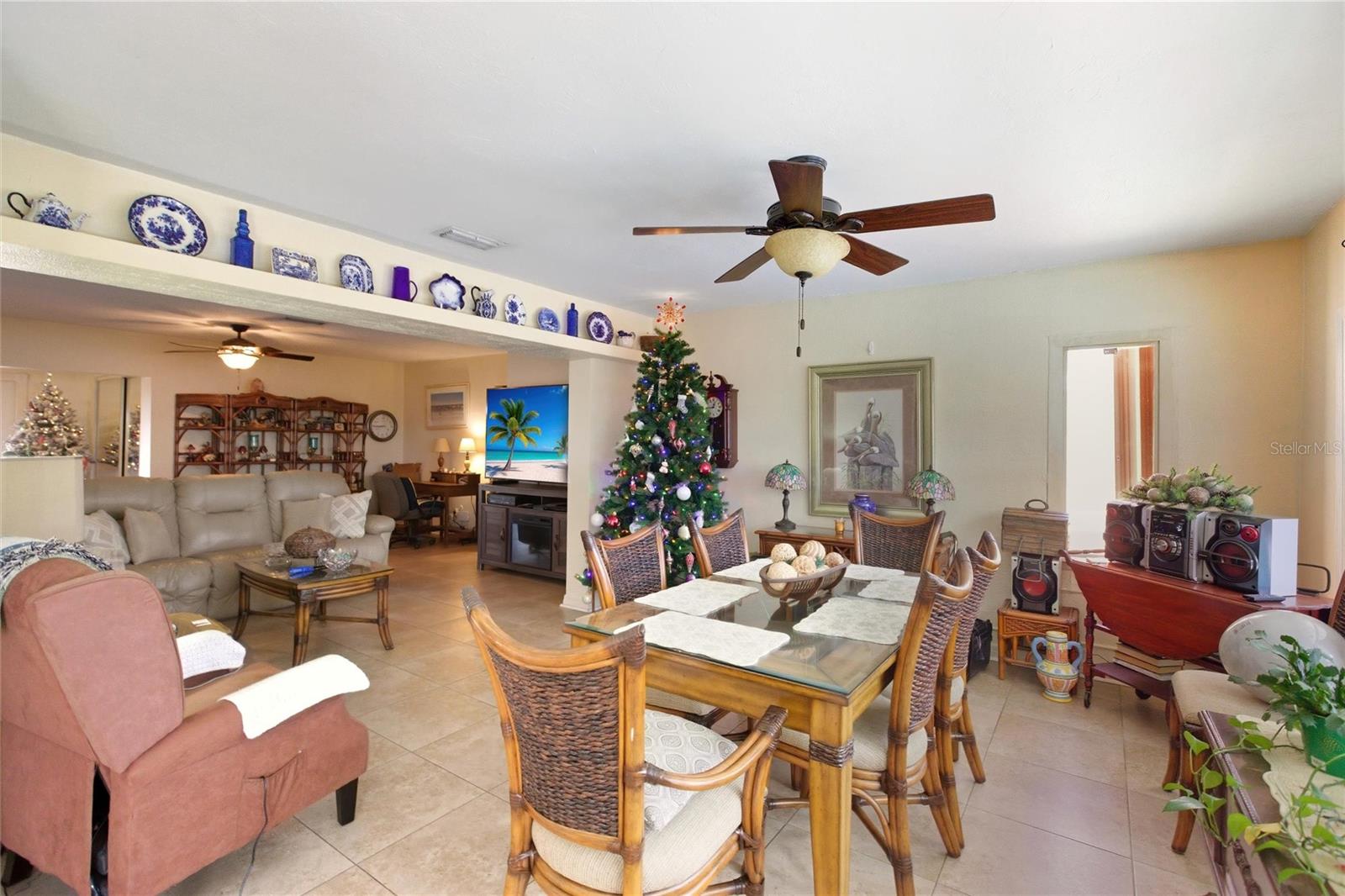 VENICE GARDENS - Residential