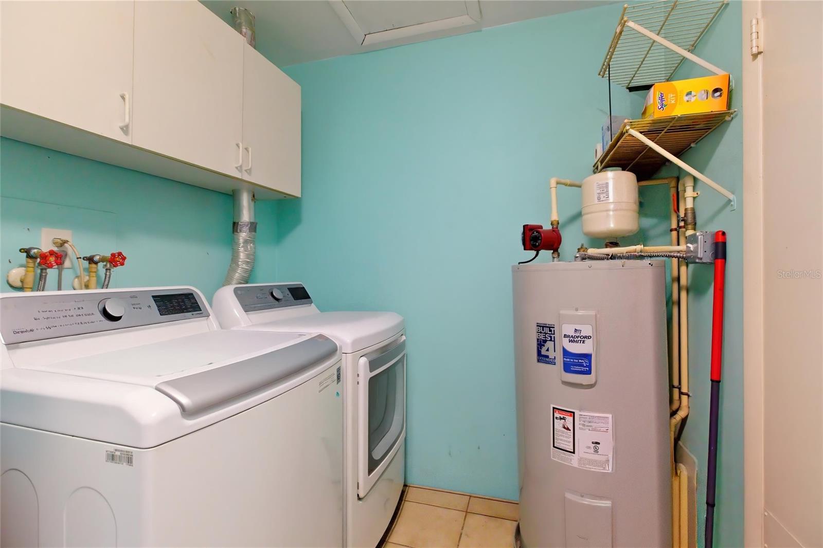 VENICE GARDENS - Residential