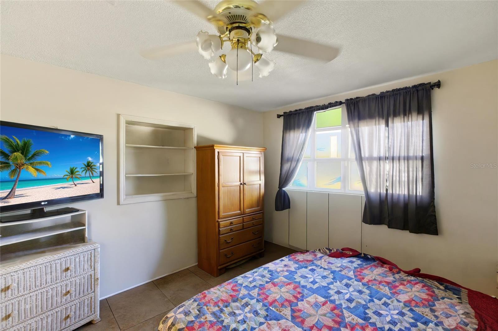 VENICE GARDENS - Residential