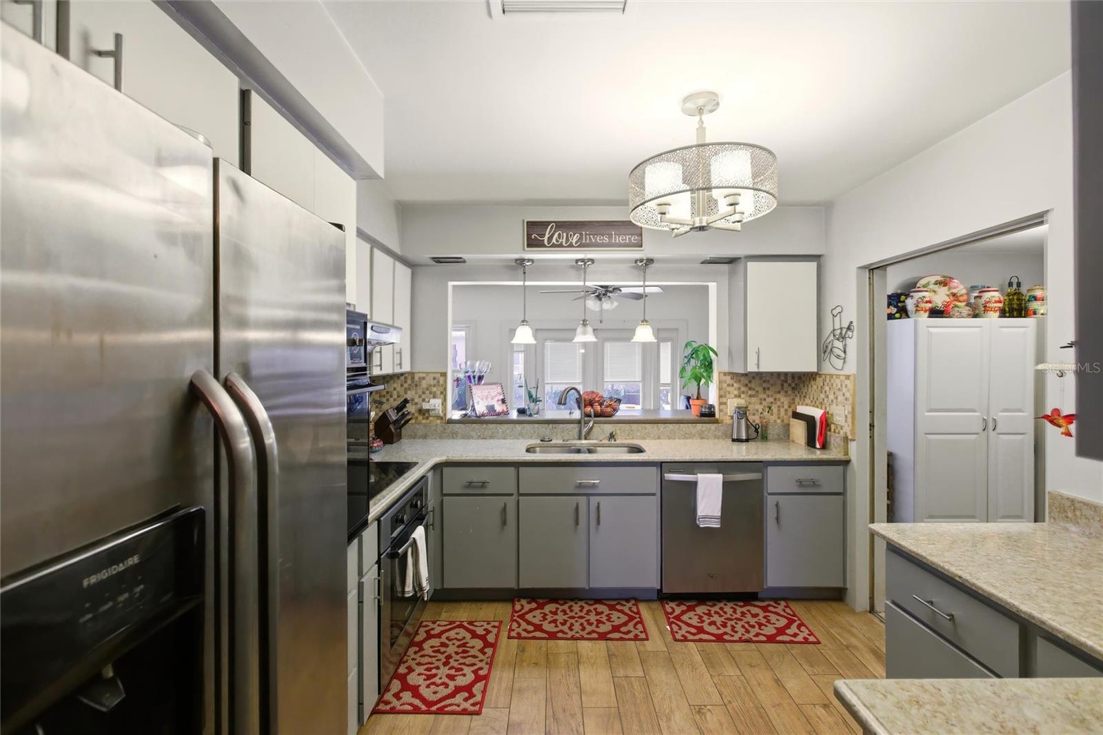 VENICE GARDENS - Residential