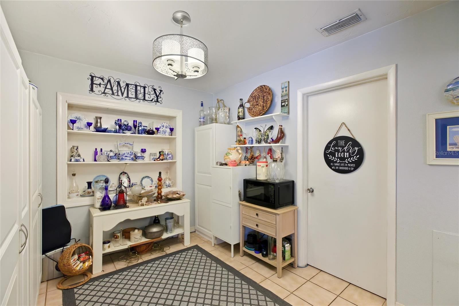 VENICE GARDENS - Residential