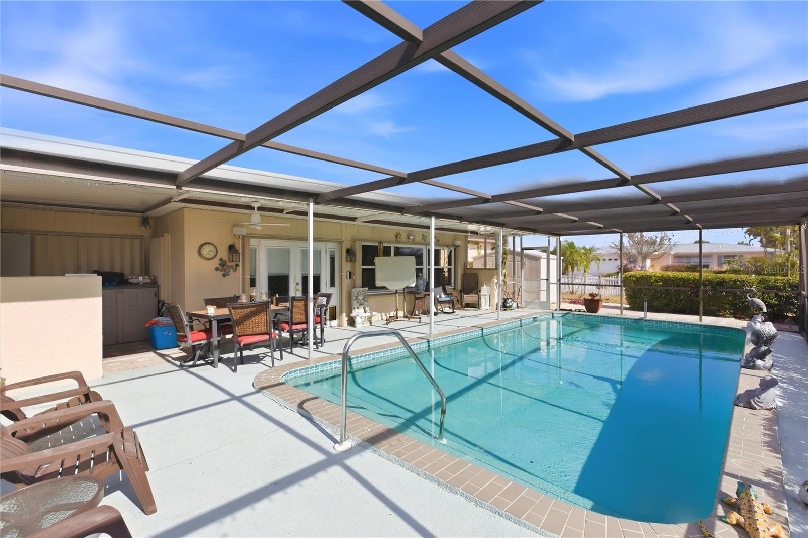 VENICE GARDENS - Residential