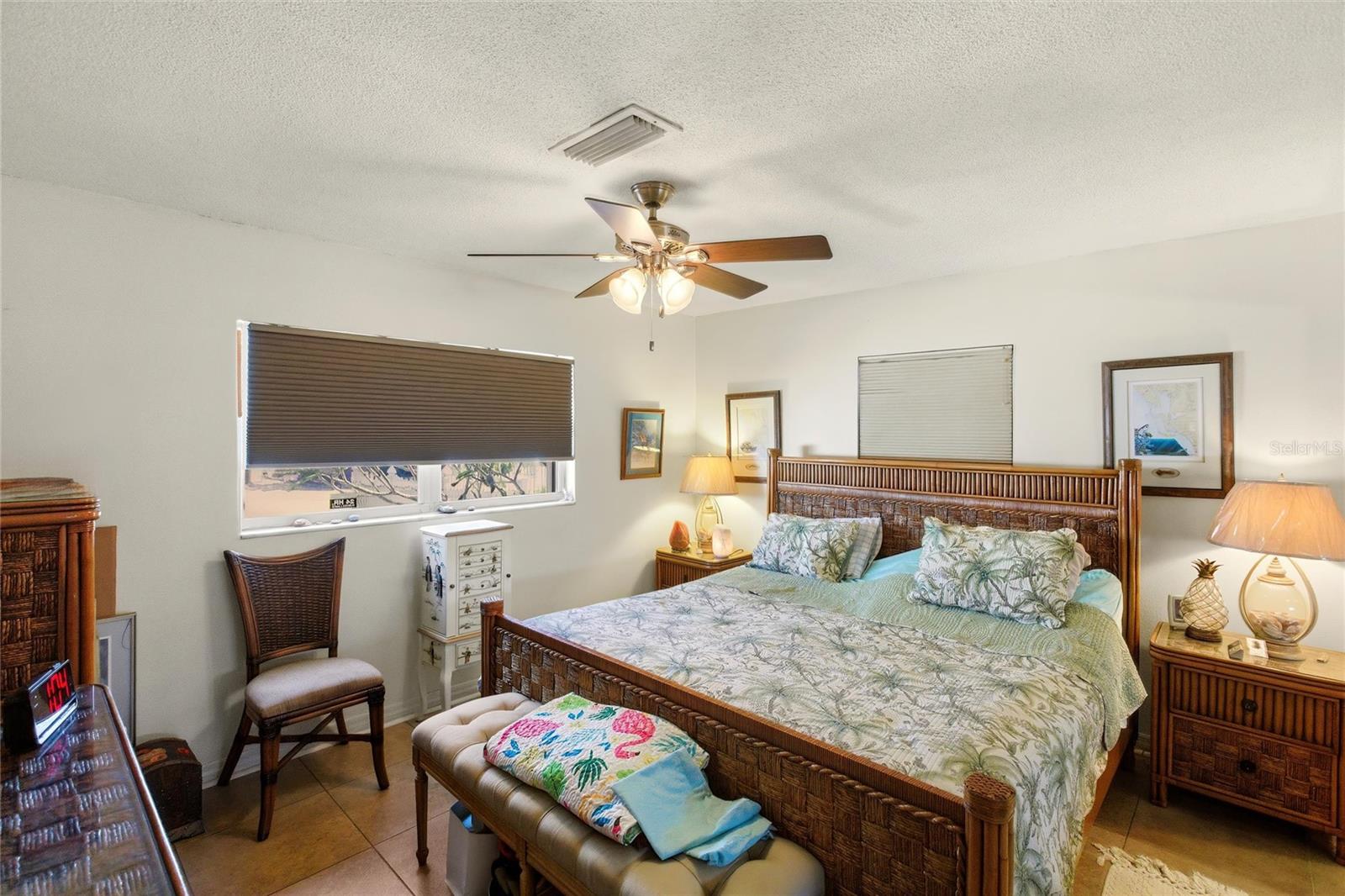 VENICE GARDENS - Residential