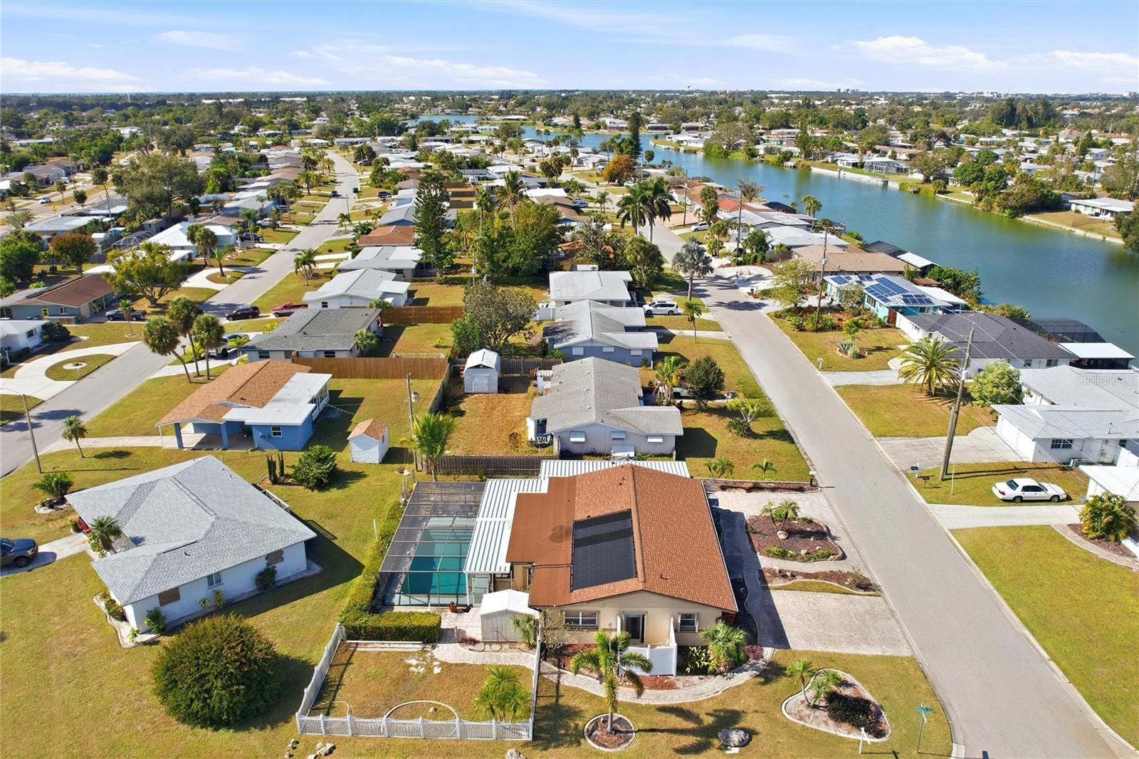 VENICE GARDENS - Residential