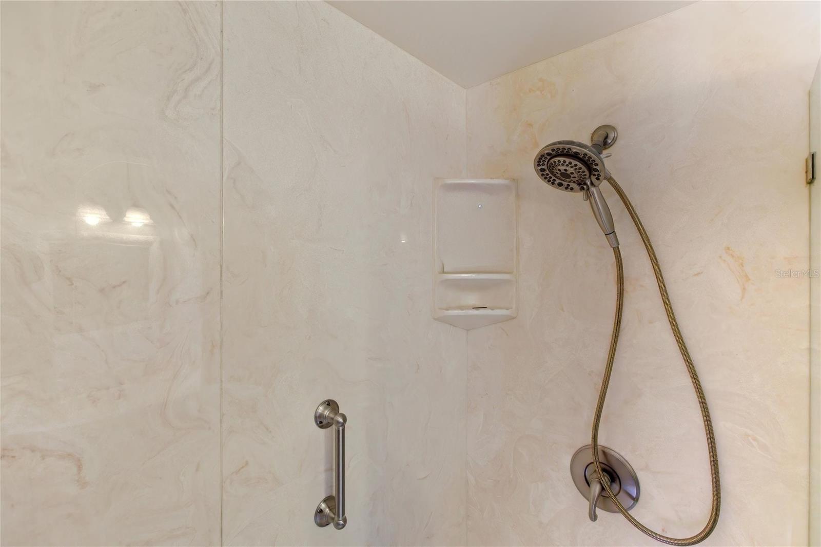 VENICE GARDENS - Residential