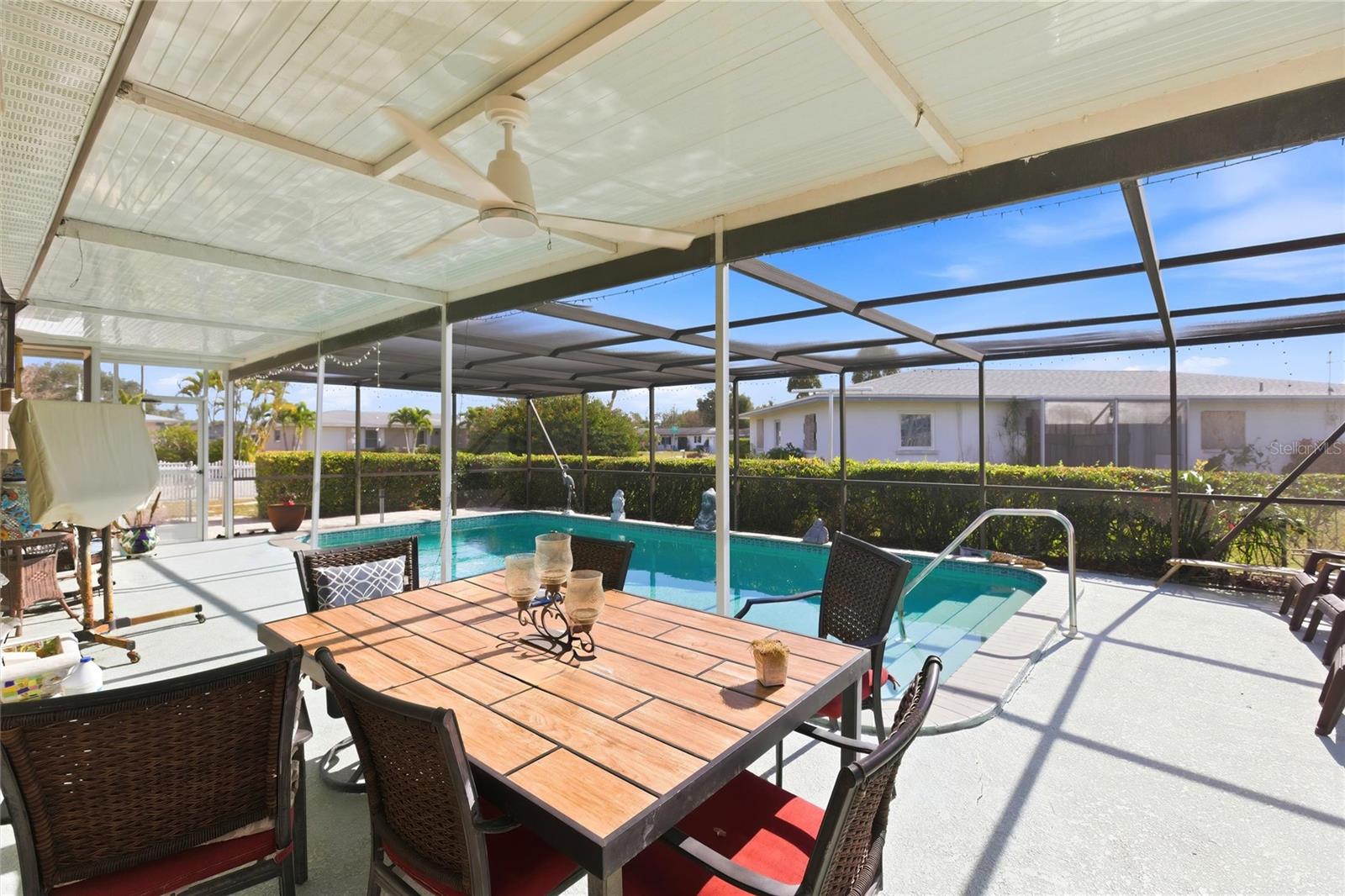 VENICE GARDENS - Residential