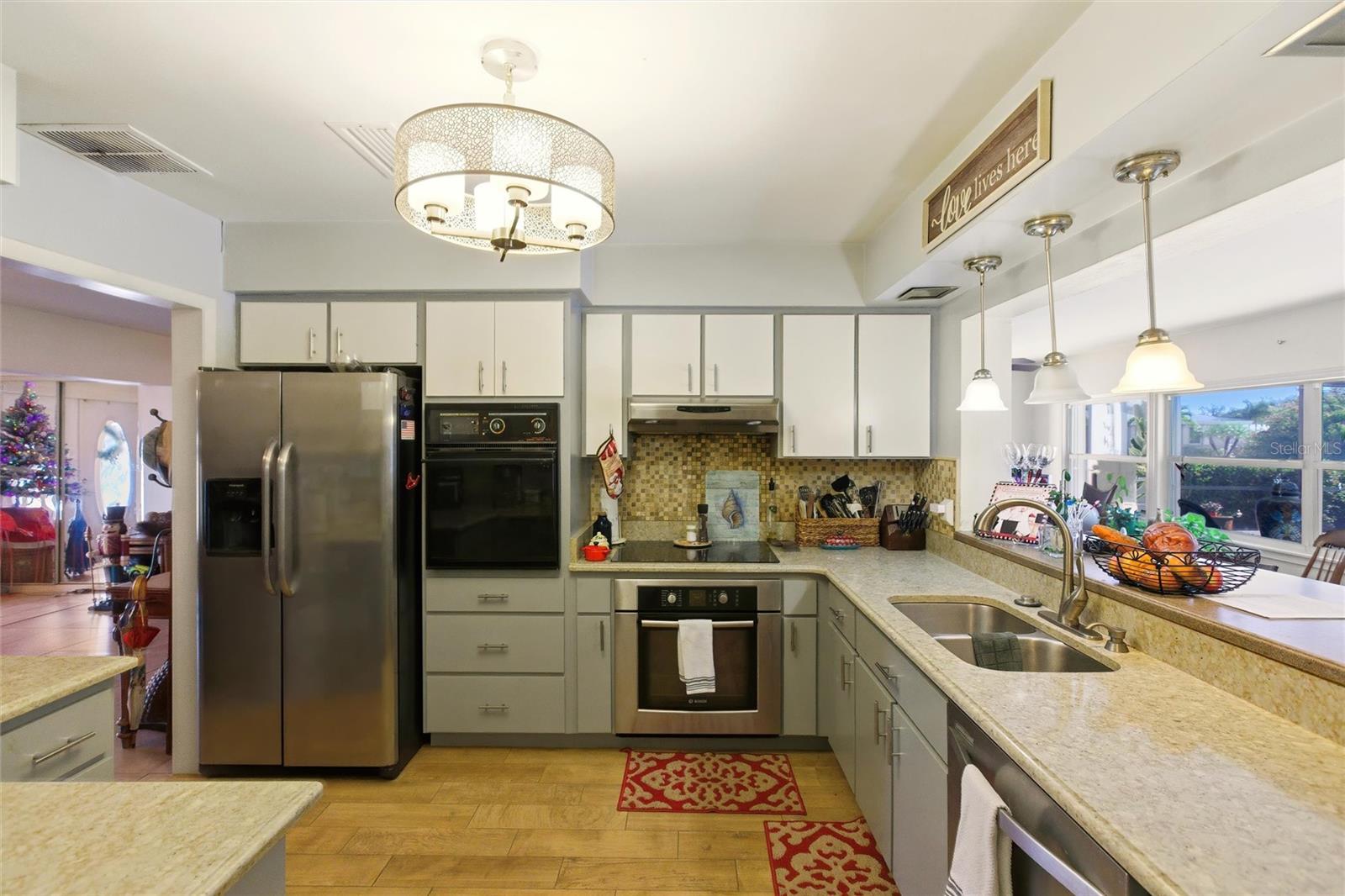 VENICE GARDENS - Residential