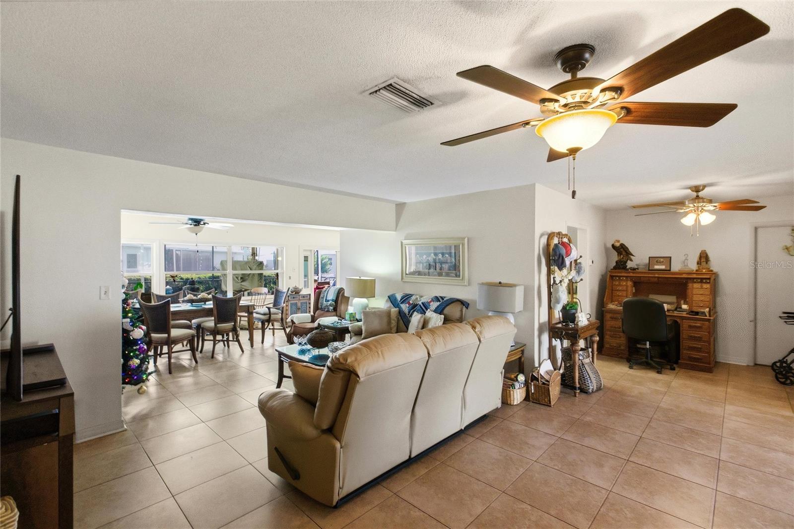 VENICE GARDENS - Residential