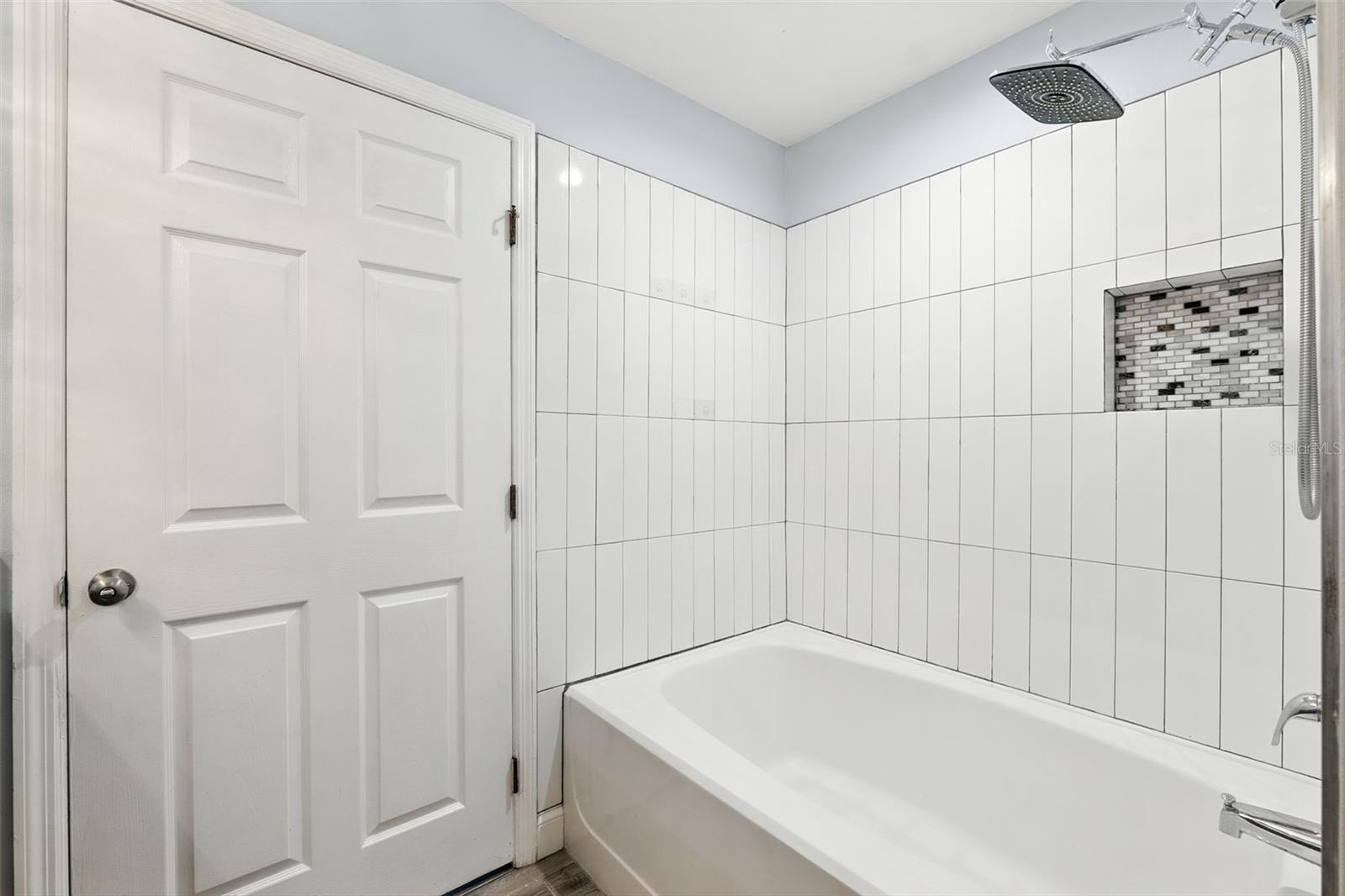 LAKE CHASE CONDO - Residential