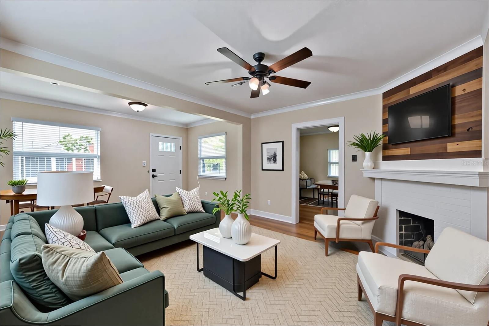 BAYOU VIEW - Residential Lease