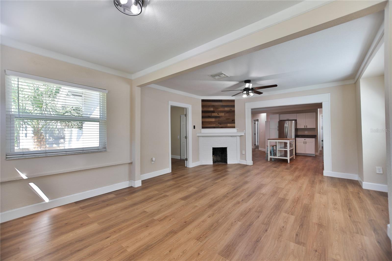 BAYOU VIEW - Residential Lease