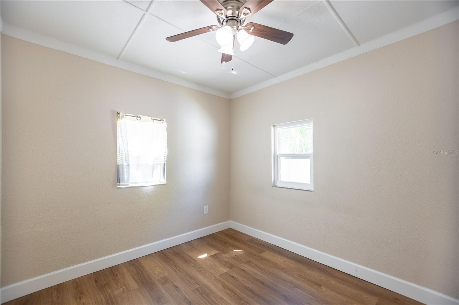 BAYOU VIEW - Residential Lease