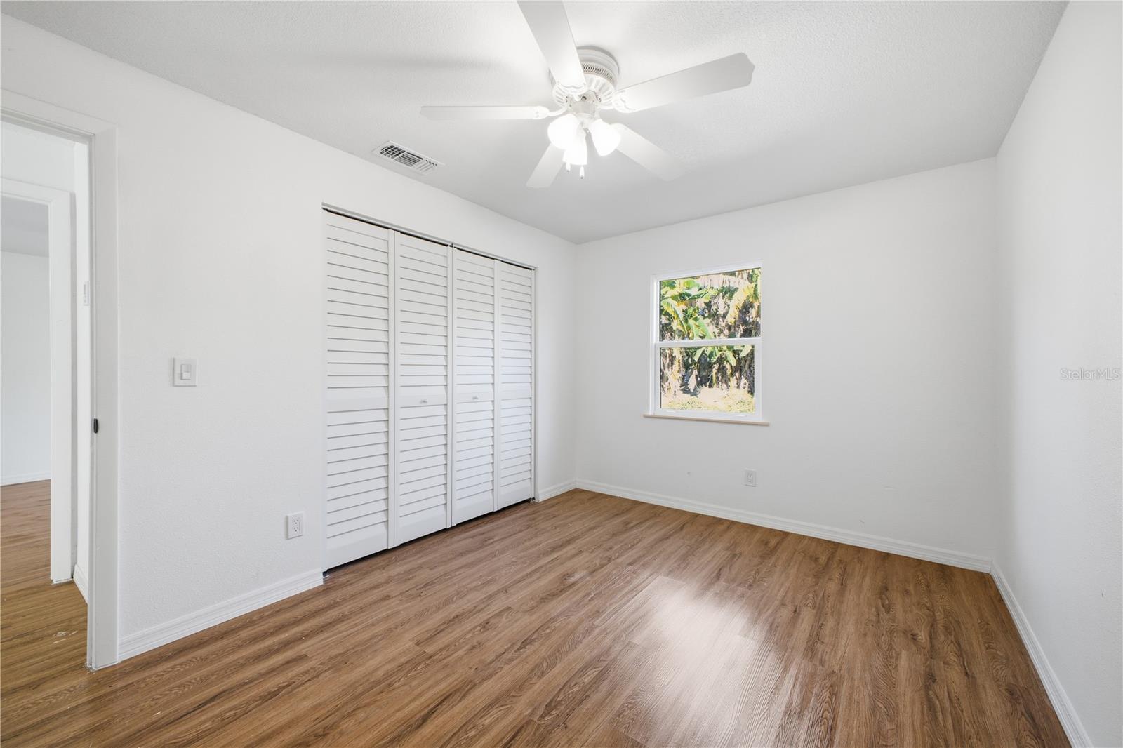 SECLUDED ACRES - Residential Income