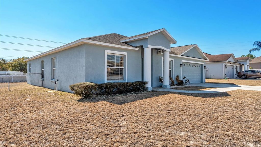 Photo of 6146 Mission Drive, Lakeland, FL 33812 (MLS # L4961571)
