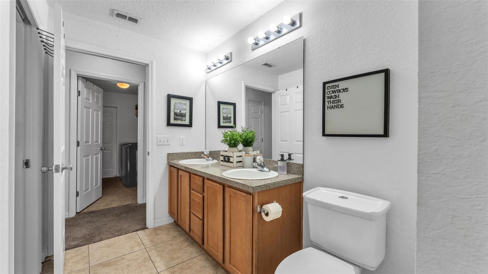 MISSION HILLS - Residential