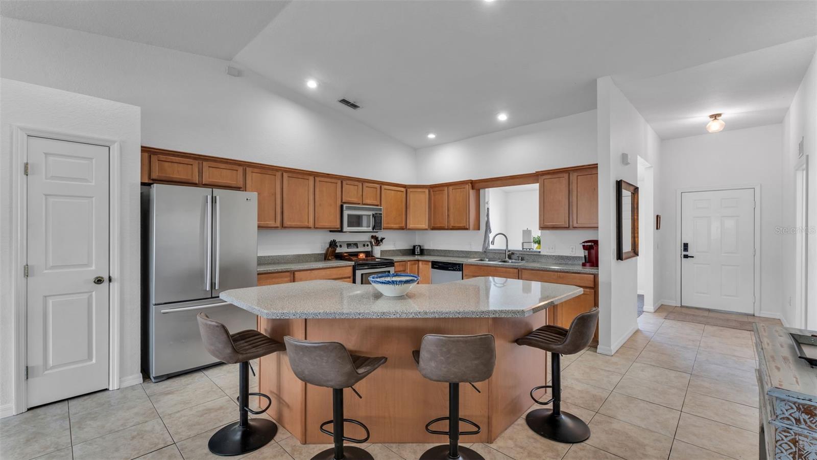 MISSION HILLS - Residential