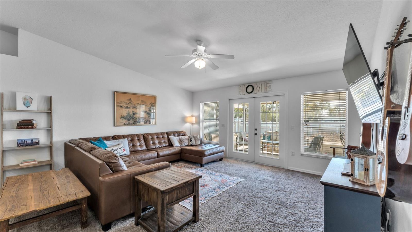 MISSION HILLS - Residential