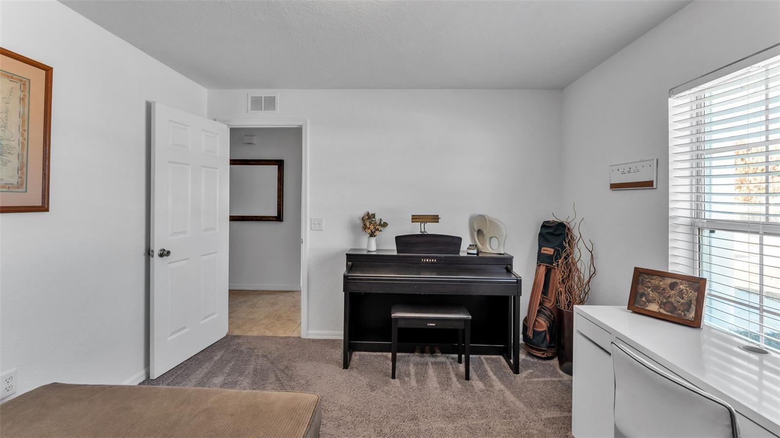 MISSION HILLS - Residential